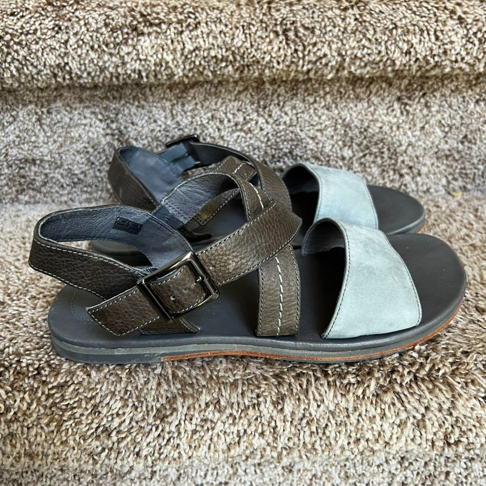 Ugg Women's Grey Leather Sandals-